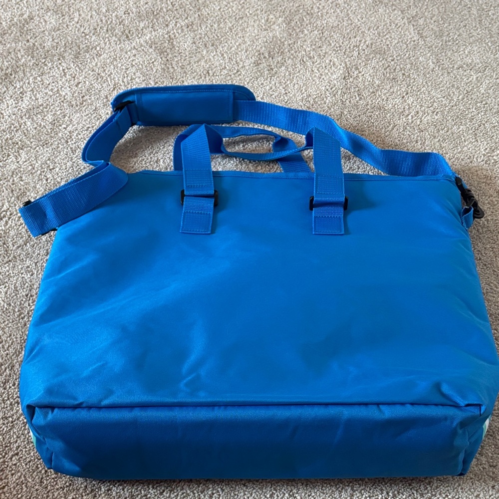 Life is Good Blue Cooler Tote Bag - Picture 2 of 3